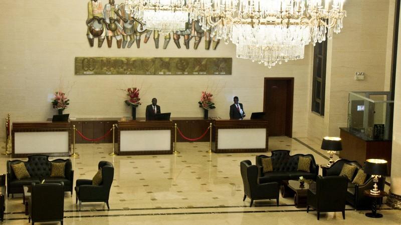 Tang Palace Hotel Акра Екстериор снимка