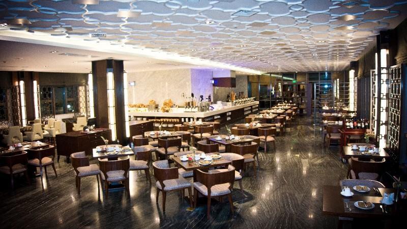 Tang Palace Hotel Акра Екстериор снимка